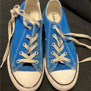 Kids converse
